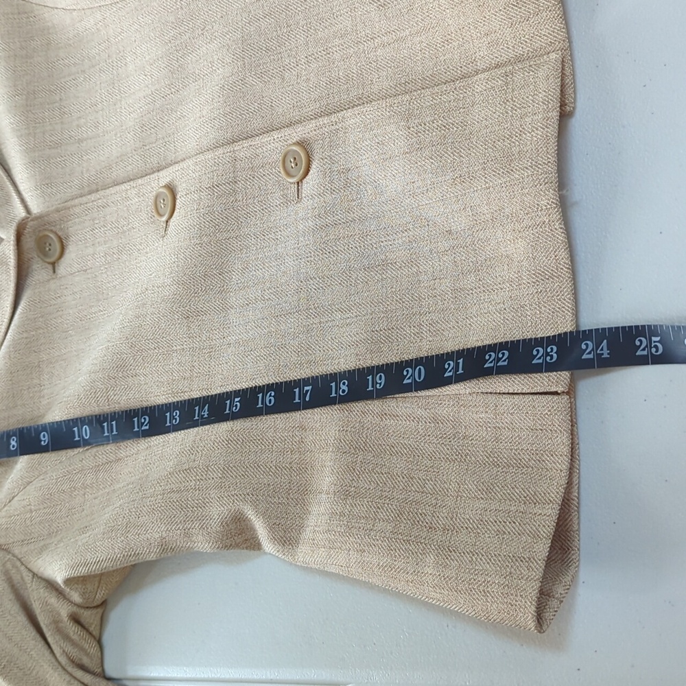 Le Suit, Lightweight Beige Blazer. Sz 14 - Picture 5 of 8